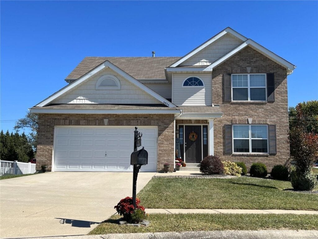 Roofer in Fairview Heights IL